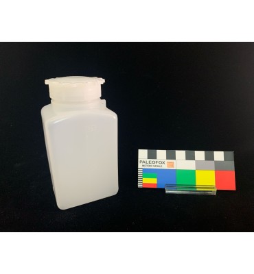 FC002 rectangular polyethylene bottle mm 57x60x110 - 250 cc